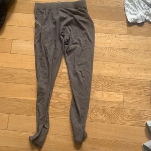 Grey leggings for teen girls